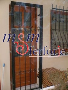 024 DEKORATİF BALKON KAPILARI